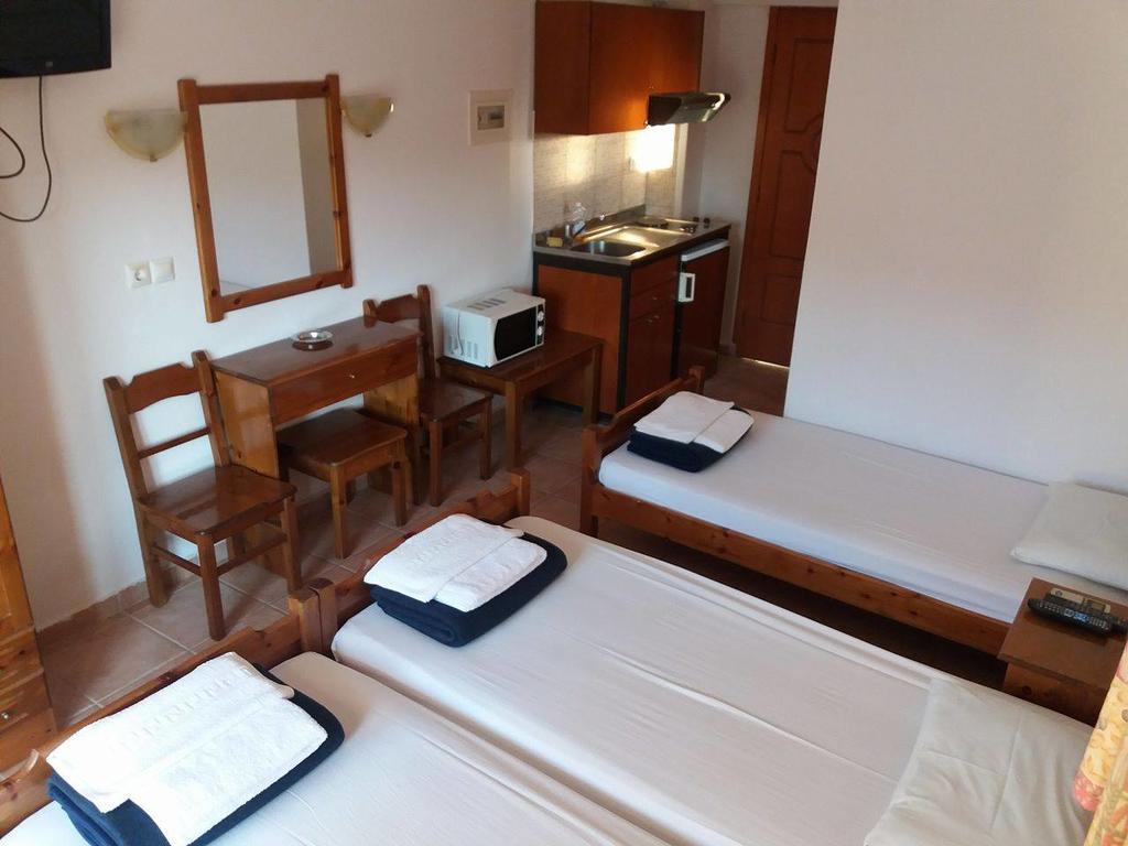 Hotel Kosmas 萨尔蒂 外观 照片