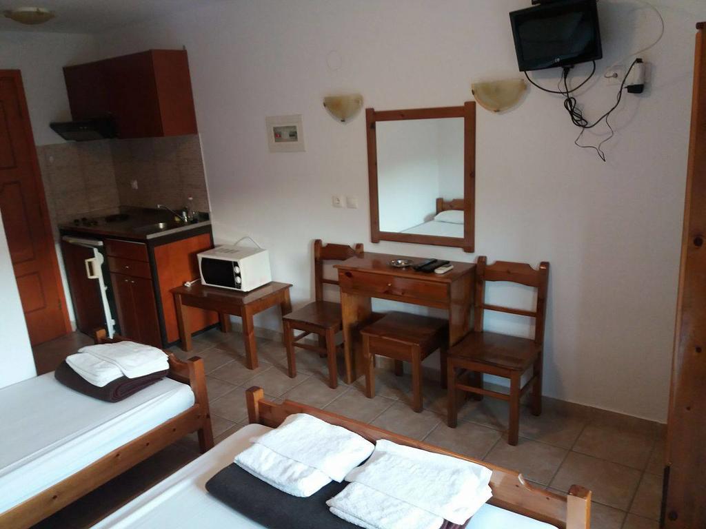 Hotel Kosmas 萨尔蒂 外观 照片