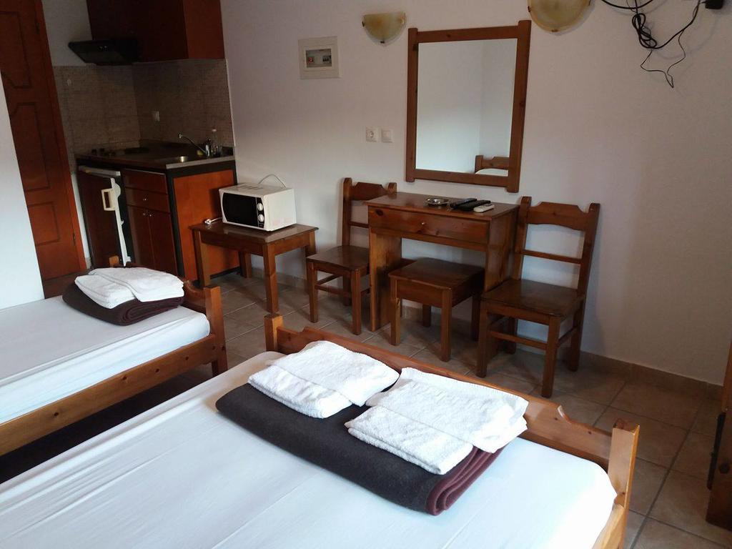 Hotel Kosmas 萨尔蒂 外观 照片
