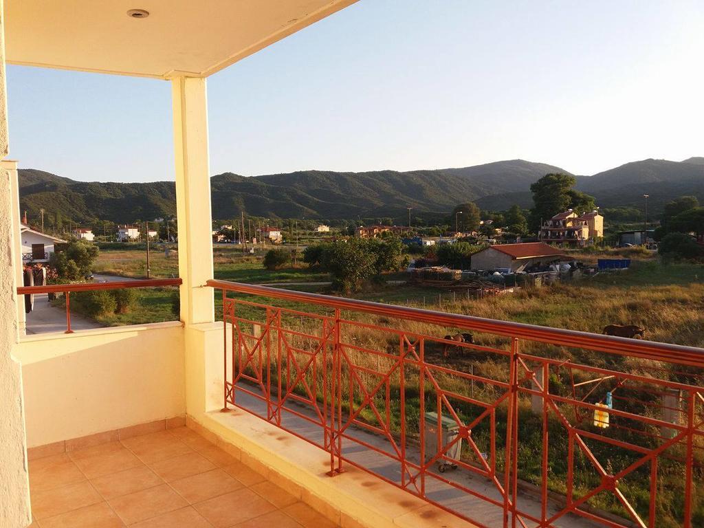 Hotel Kosmas 萨尔蒂 外观 照片